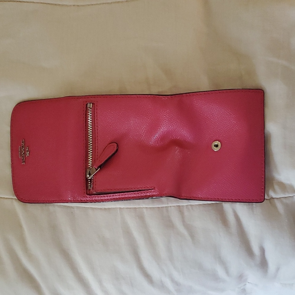 Coach Hot Pink Wallet - Picture 5 of 7